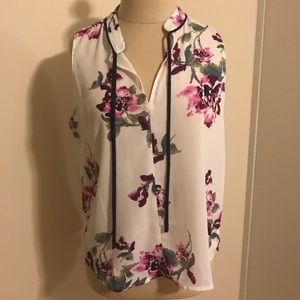 NWOT F21 floral blouse